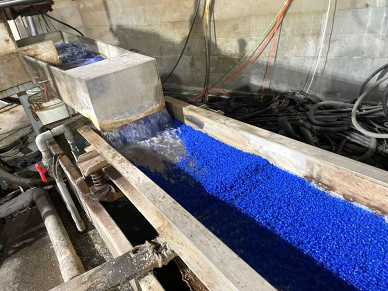 温晟塑胶粒制作，新进三合一造粒设备(粉碎、熔融、造粒)，源头坚持，品质控管 1