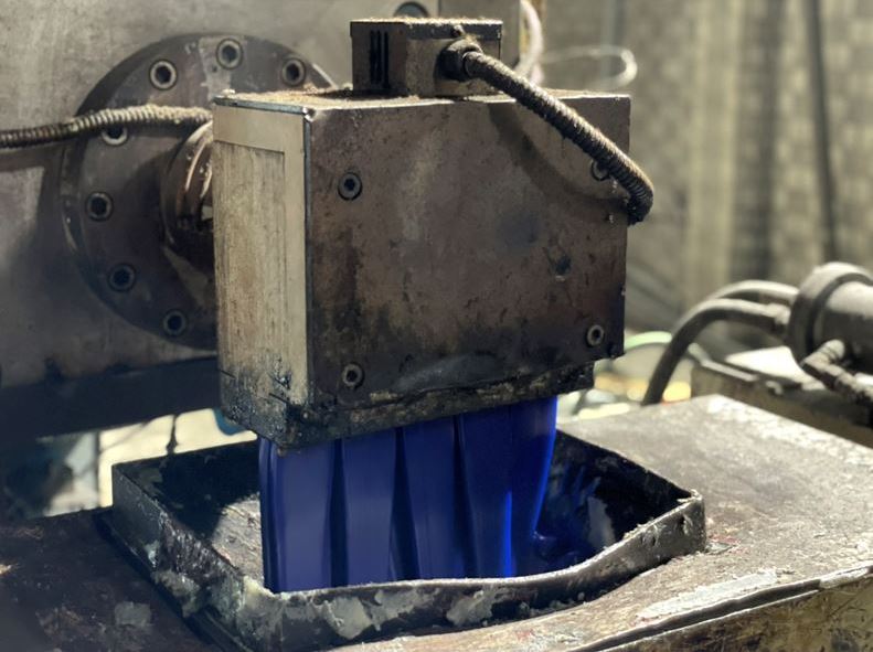 温晟塑胶粒制作，新进三合一造粒设备(粉碎、熔融、造粒)，源头坚持，品质控管 3